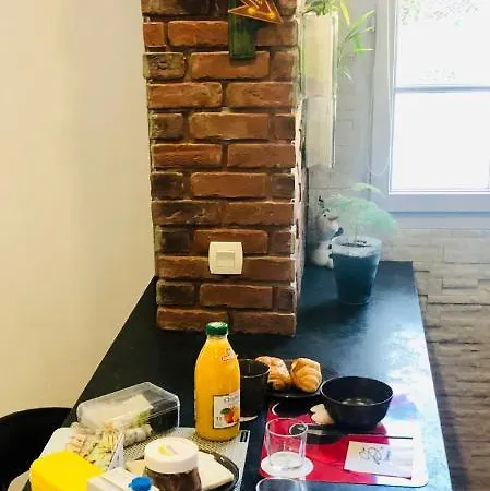Alojamento de Acomodação e Pequeno-almoço D'hôtes à Thèmes à 2,4km Du Parc